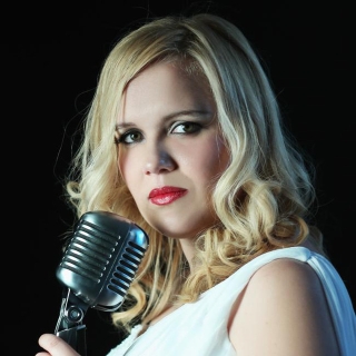 Andréia Theodoro