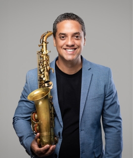 Douglas Lira